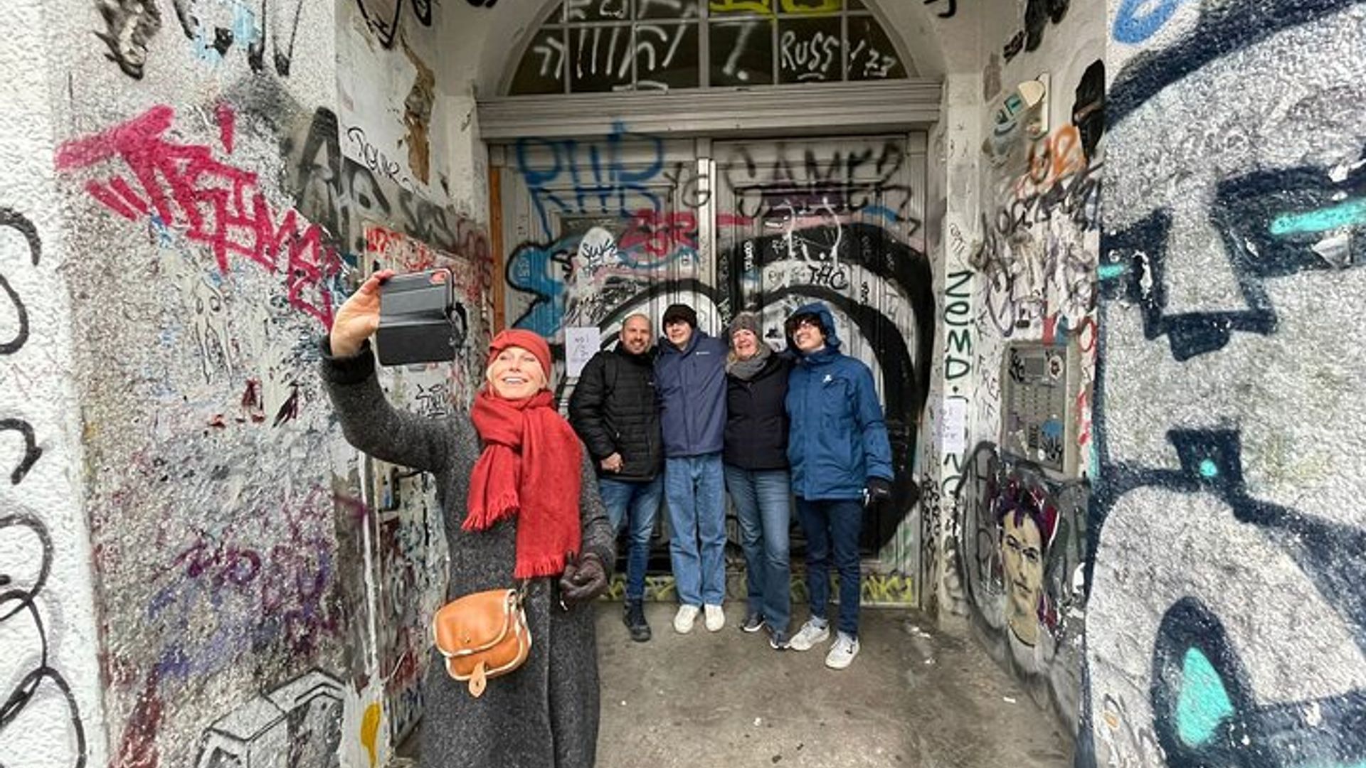 Private Berlin Bites & Historical Highlights - 2,5hrs