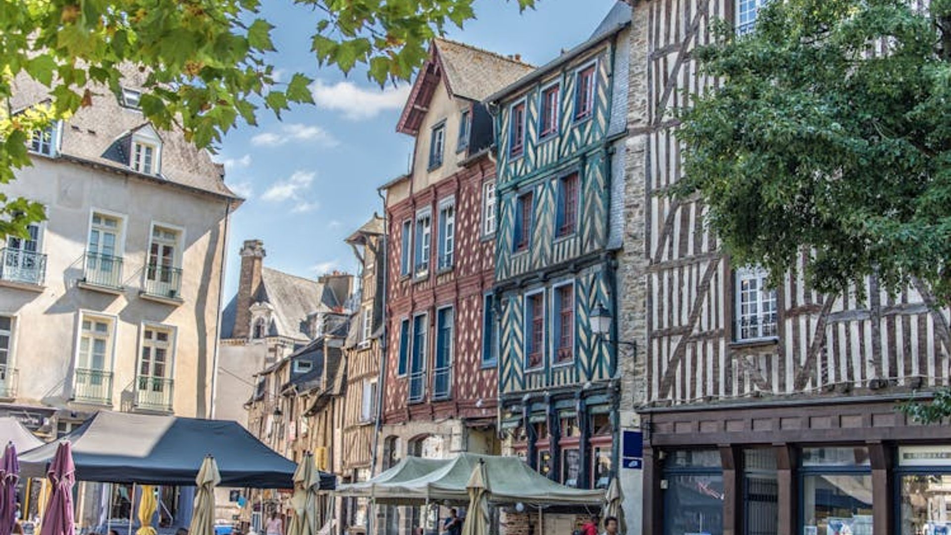 Medieval adventure outdoor city game in Rennes