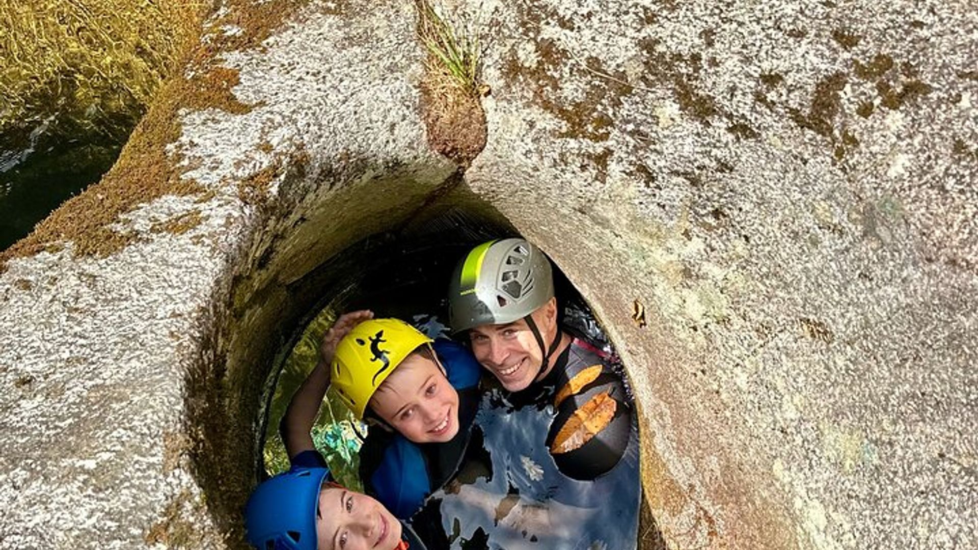 Randonnée fluviale/canyoning doux à travers des lagons sauvages et des cascades