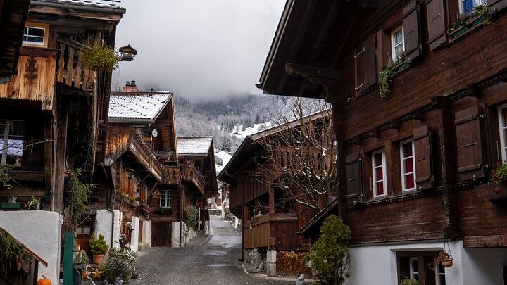 Zurich Grindelwald, Lauterbrunnen Lungern Interlaken Semi Private