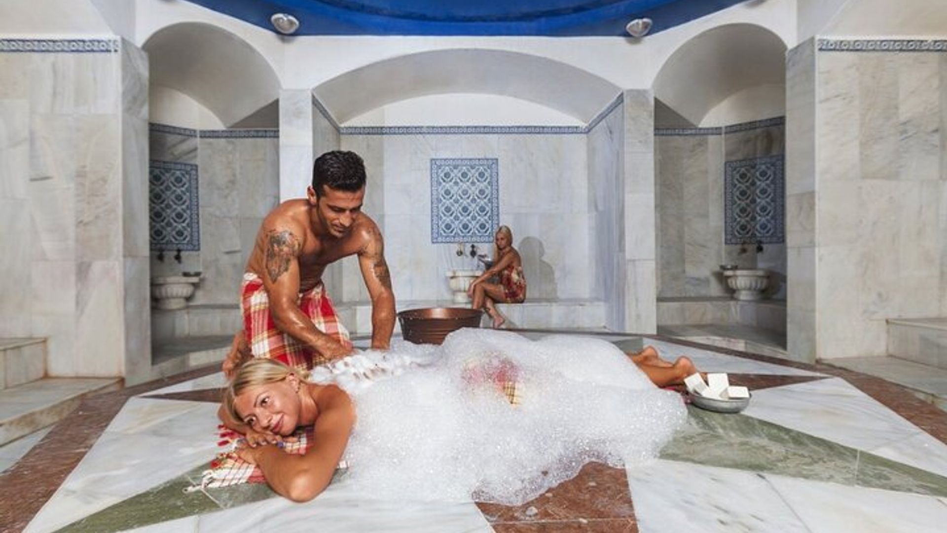 Side Turkish Bath with Full Body Aloe Vera Massage & Transfer