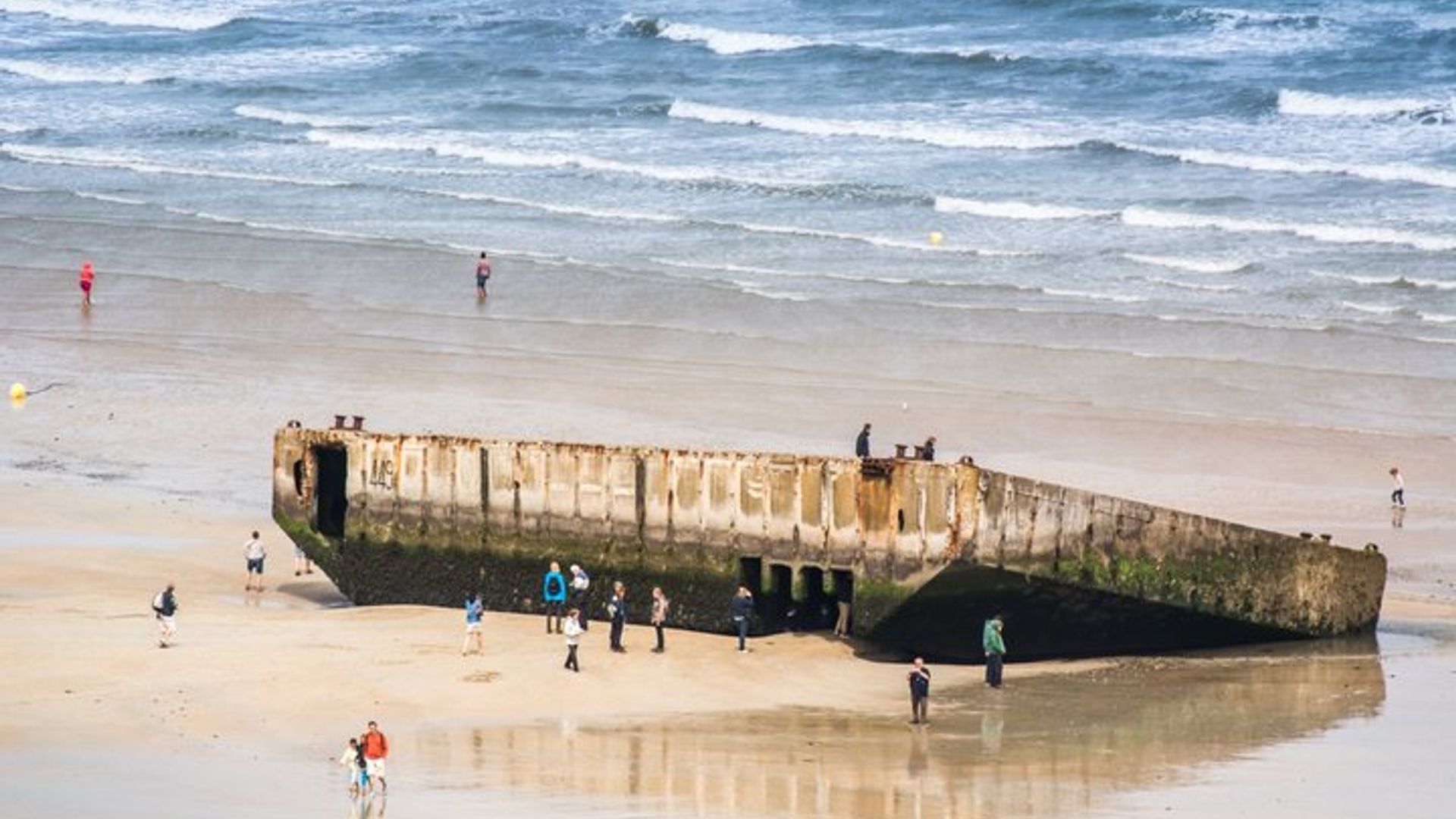Normandy D-Day Shore Tour from Cruise | Guide & Lunch Included