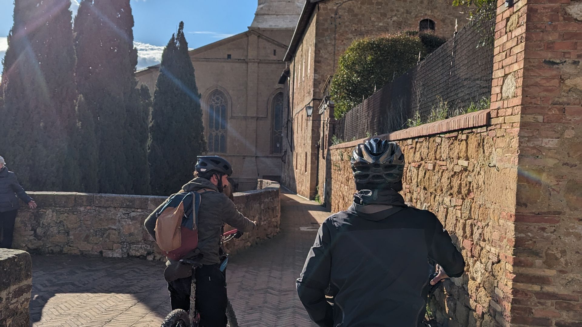 Val d'Orcia Masterpiece: E-Bike, Brunello & UNESCO Views