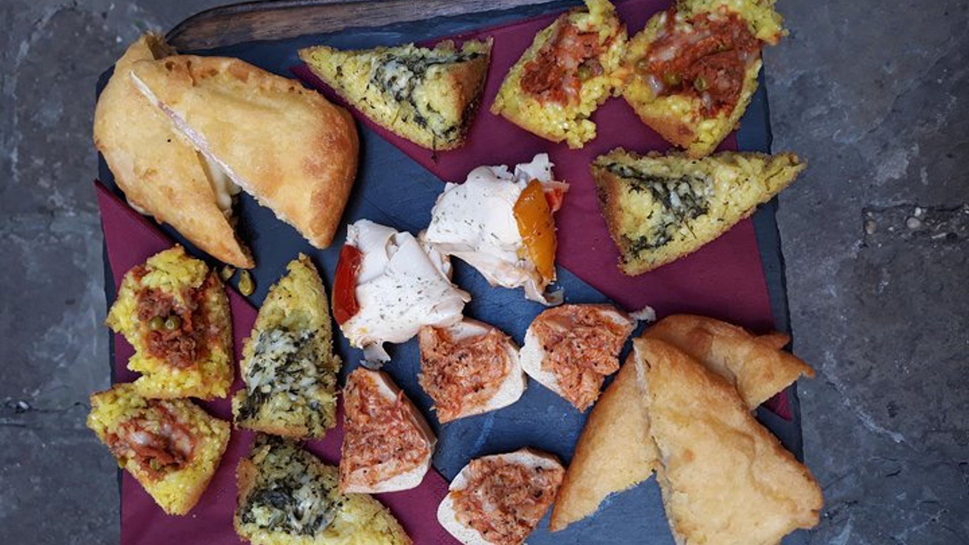 Cibo di Strada a Venezia con Piccolo Gruppo e Mercato di Rialto