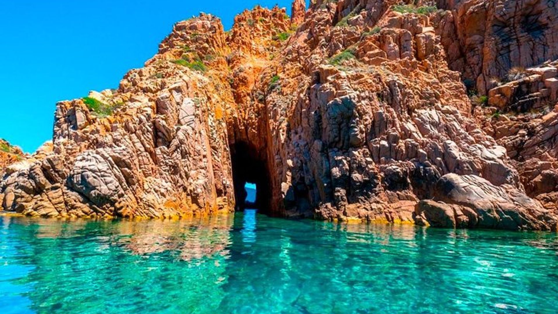 Cruise Calanches de Piana and Scandola Reserve