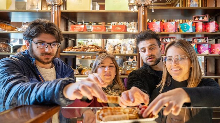 Do Eat Better: Turin Sweet & Chocolate Walking Food Tour
