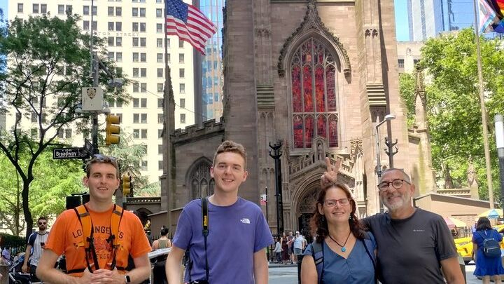 Wall Street, 9/11 Memorial and Lower Manhattan Walking Tour NYC