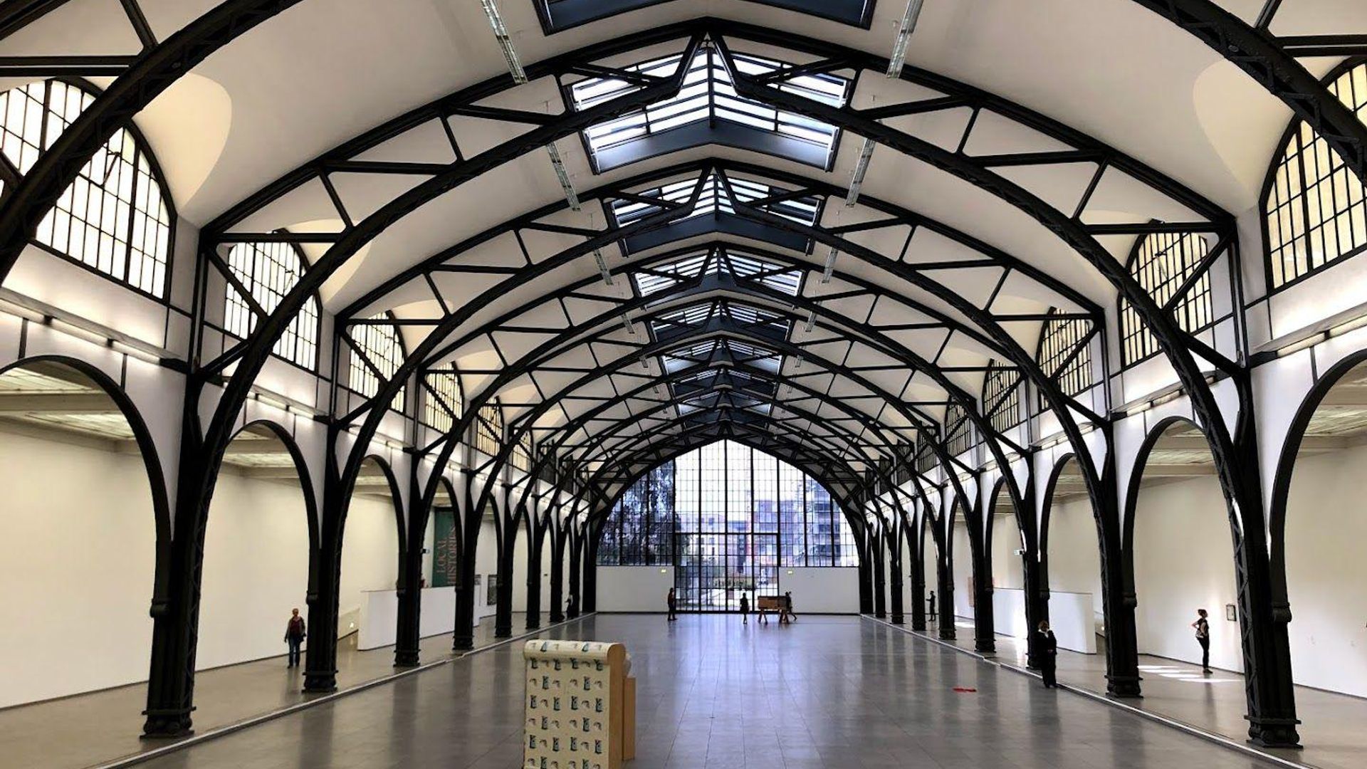 Berlin: Hamburger Bahnhof Ticket & Self-Guided Audio City Tour