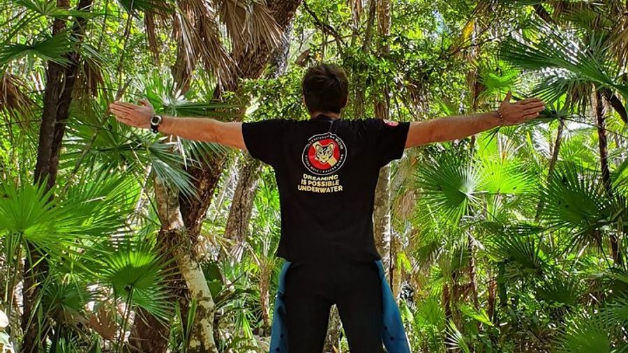 Dos Ojos Cenote Dive: Barbie Line & Bat Cave – 2 Dives
