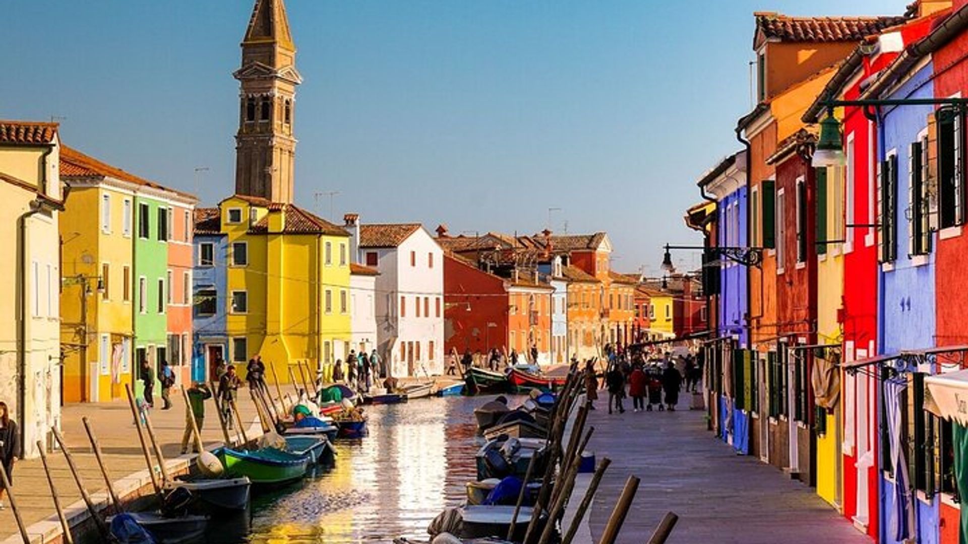 Explore Murano Burano and Torcello in semi-private bragozzo