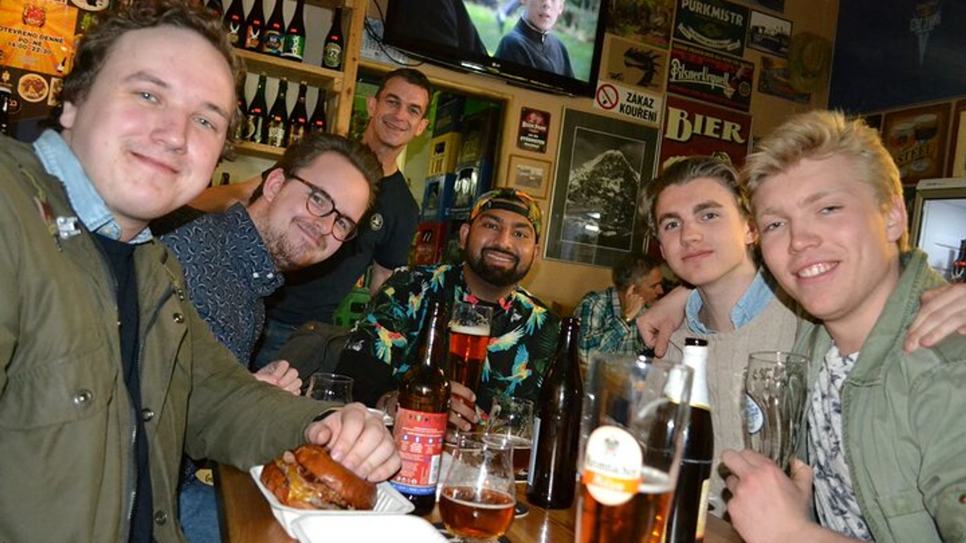 Prague Letna Nightlife Tour with Drinks, Dinner, and Taxi Home