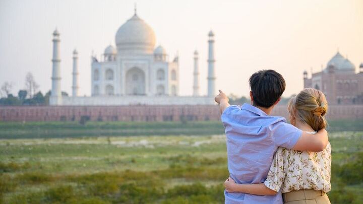 Taj Mahal: Private Guided Tour With Hotel Pickup