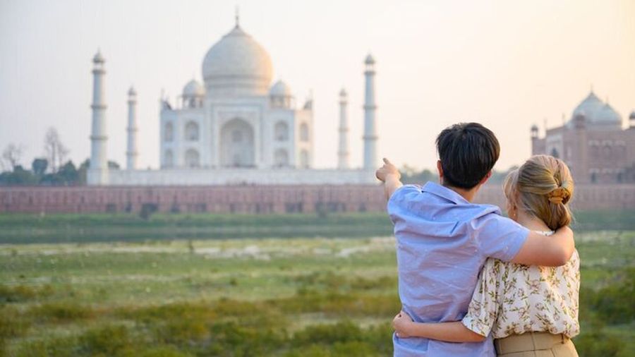 Taj Mahal: Private Guided Tour With Hotel Pickup