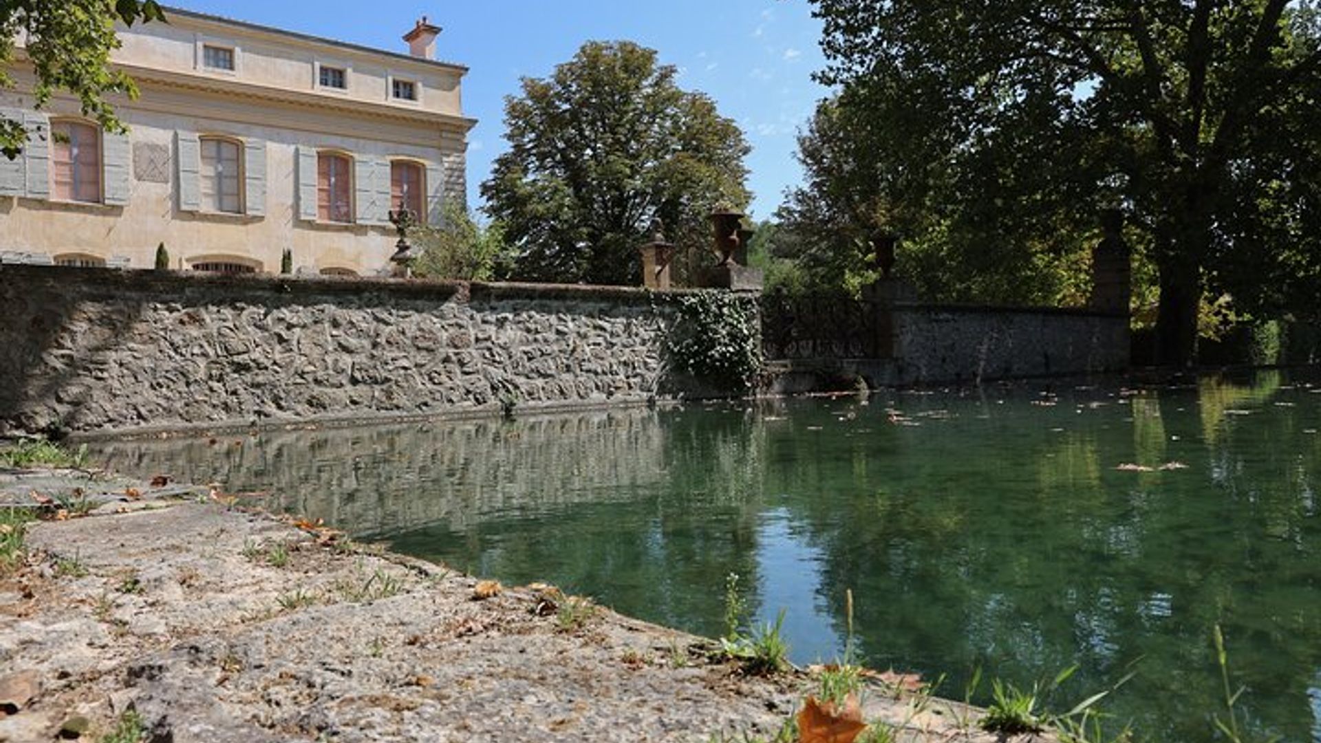 Aix-En-Provence Altstadttour mit Wein- und Schokoladenverkostung