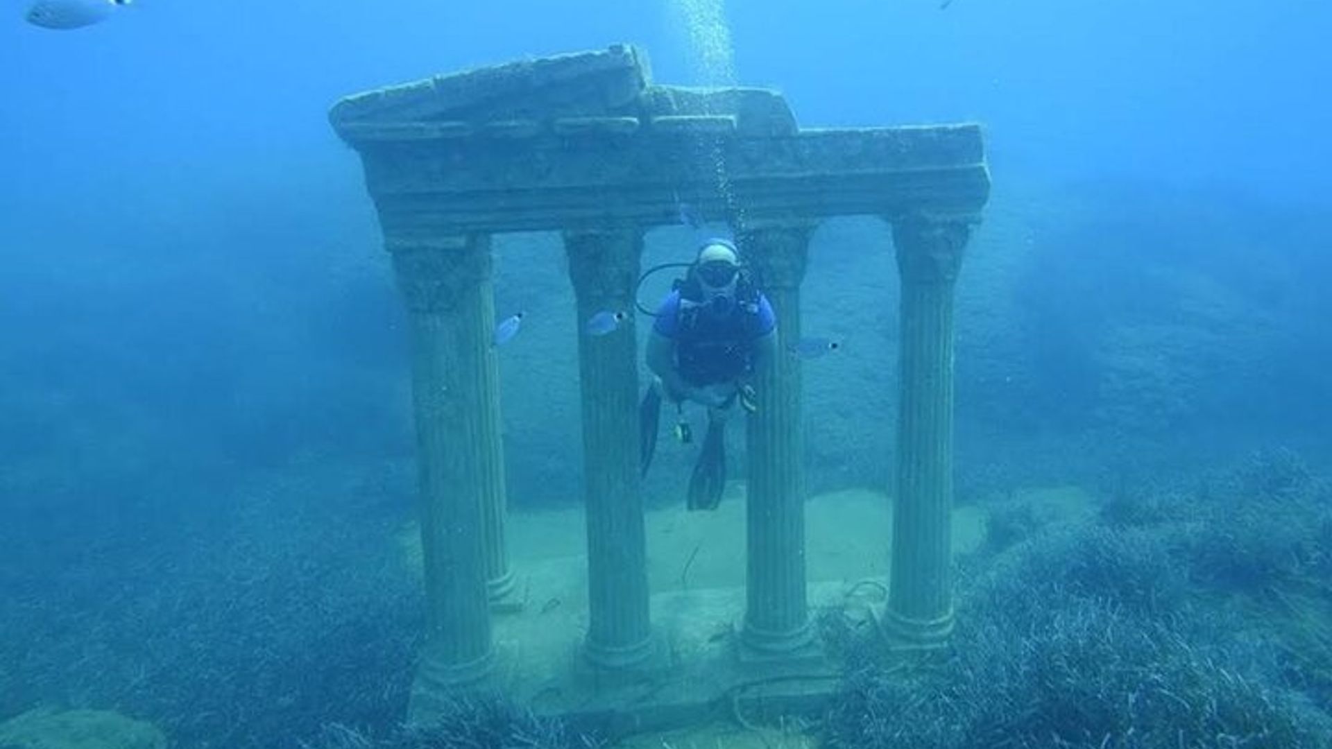Side Scuba Diving Adventure with Lunch & Roundtrip Transfer