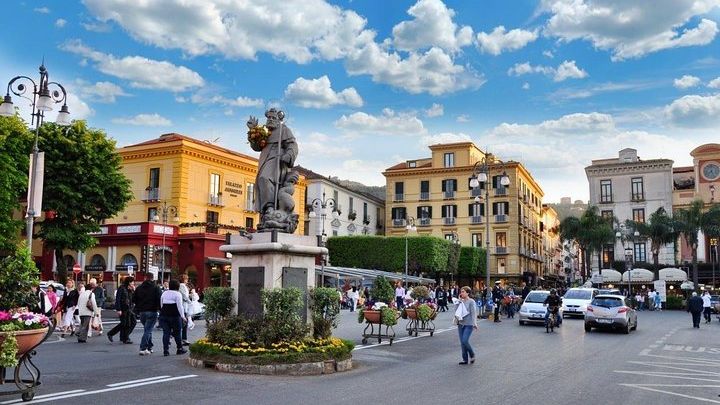 Discover Sorrento on foot: 3-hour guided tour