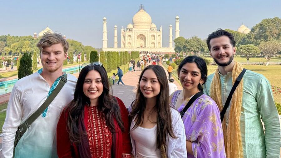 Taj Mahal Private Sunrise Tour With Agra Hotel Pickup