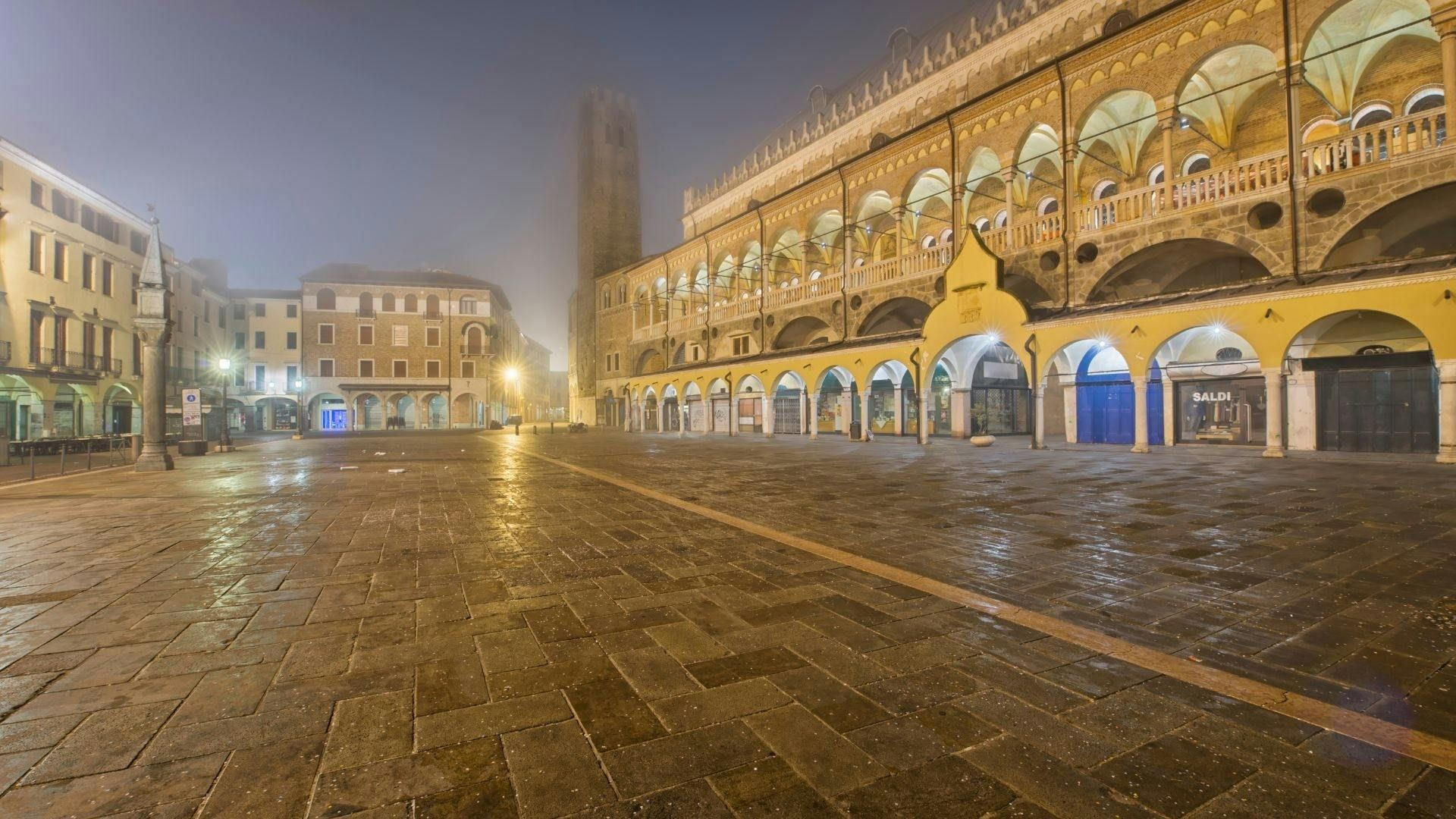 Padova Walking Tour With a Local