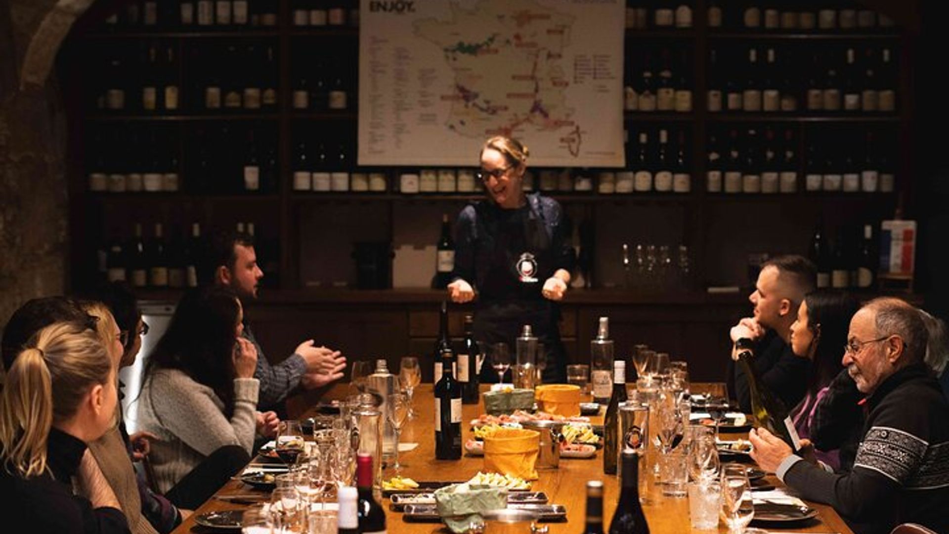 Paris Sommelier-Led Wine-Tasting Experience With Cheese
