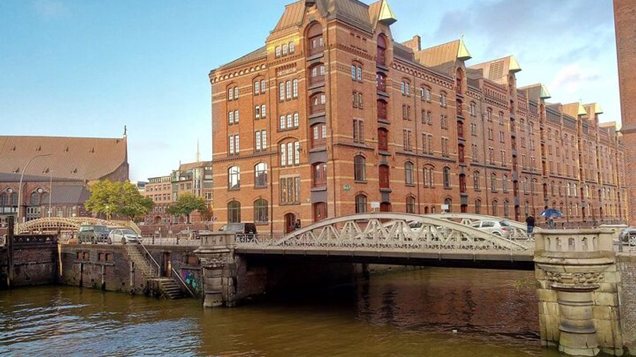 Historic Free Tour of Hamburg Old Warehouse District