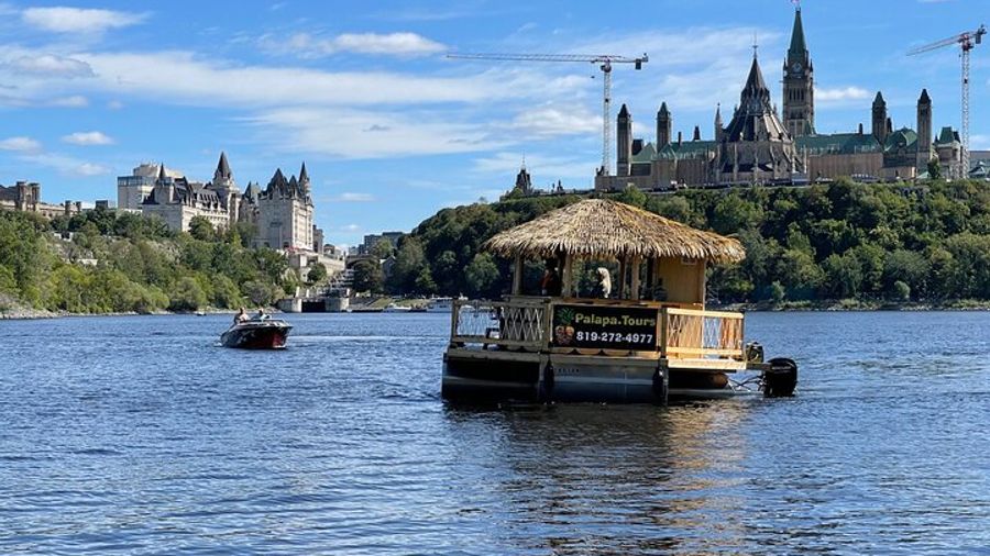 90-Minute Tiki Bar Cruise on the Ottawa River