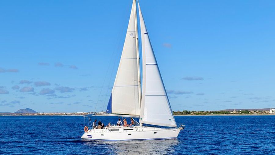 Santa Maria Small-Group Half-Day Sailing Trip