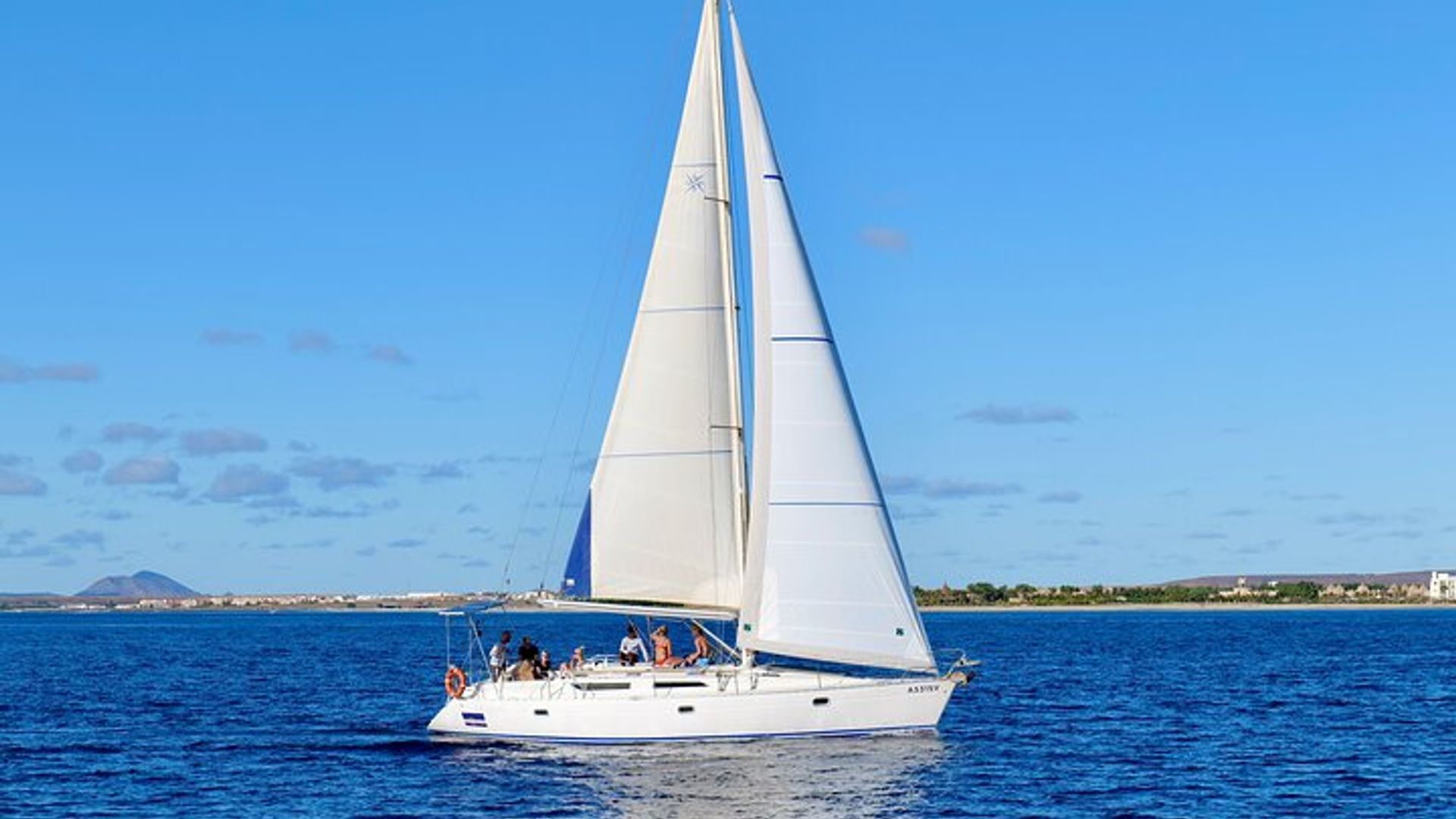 Santa Maria Small-Group Half-Day Sailing Trip