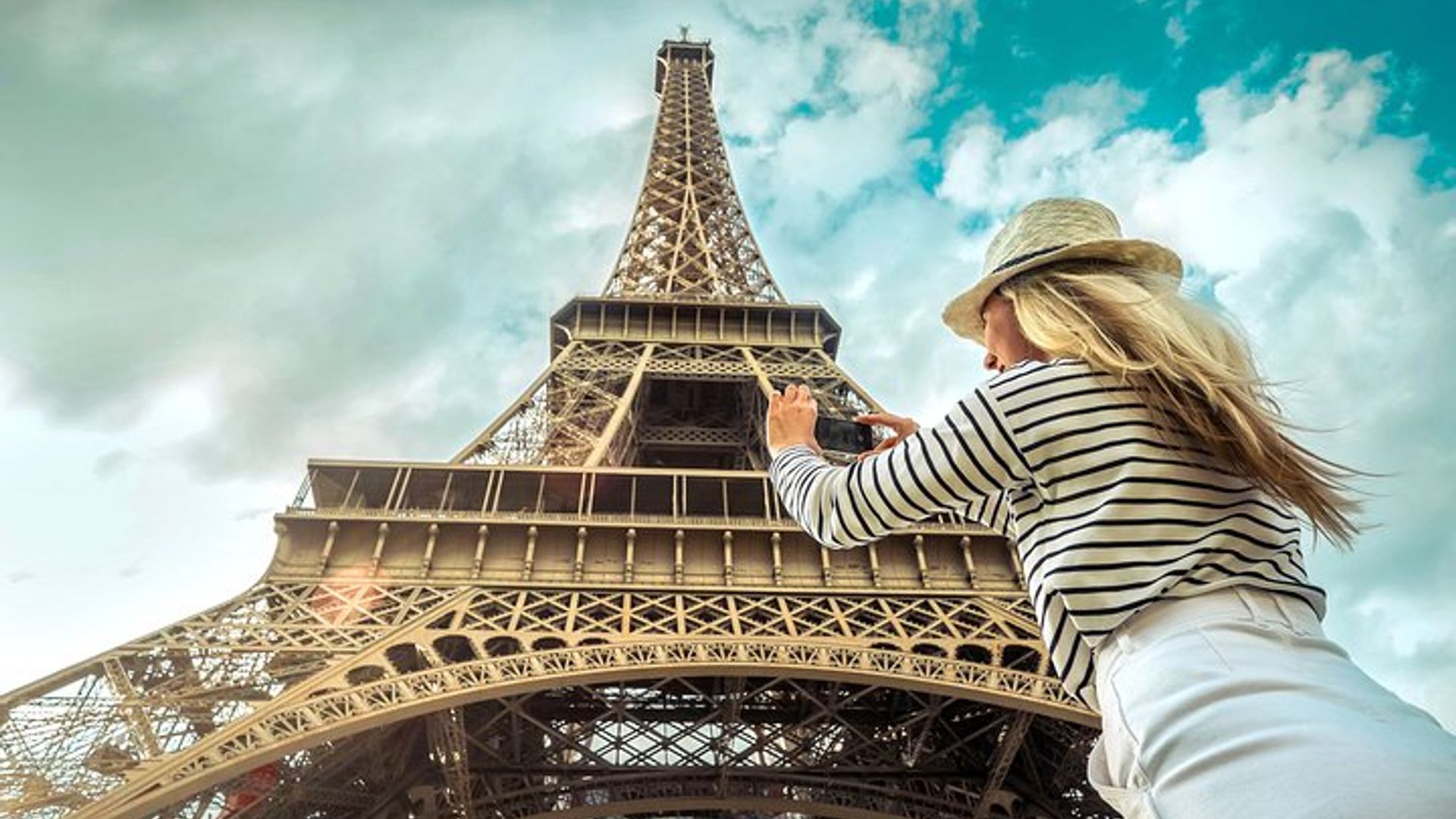 Paris City Highlights Private Tour With Crepe Brunch Upgrade