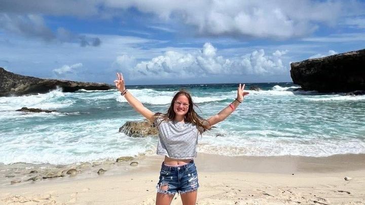 Aruba Island Private Jeep Tour Arikok Park & Baby beach