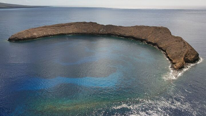 Maui: Molokini Crater and Turtle Town Snorkeling From Kihei
