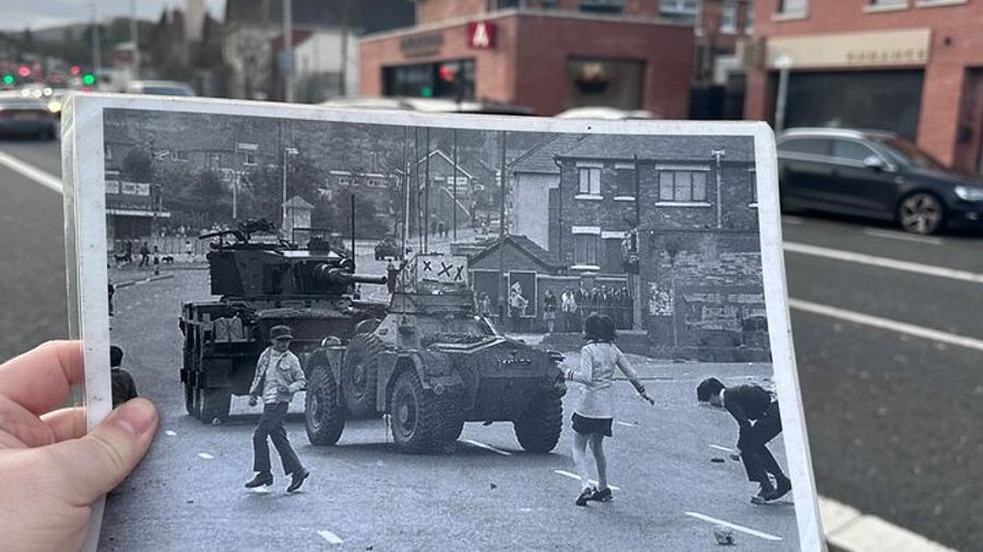 2-hour Black Taxi Tour of Belfast’s Murals and Peace Walls