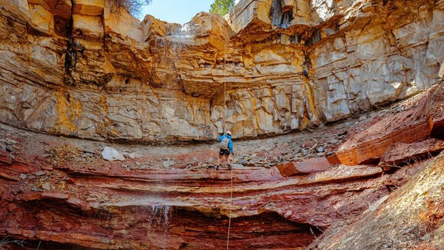 East Zion: Full-Day Small-Group Canyoneering
