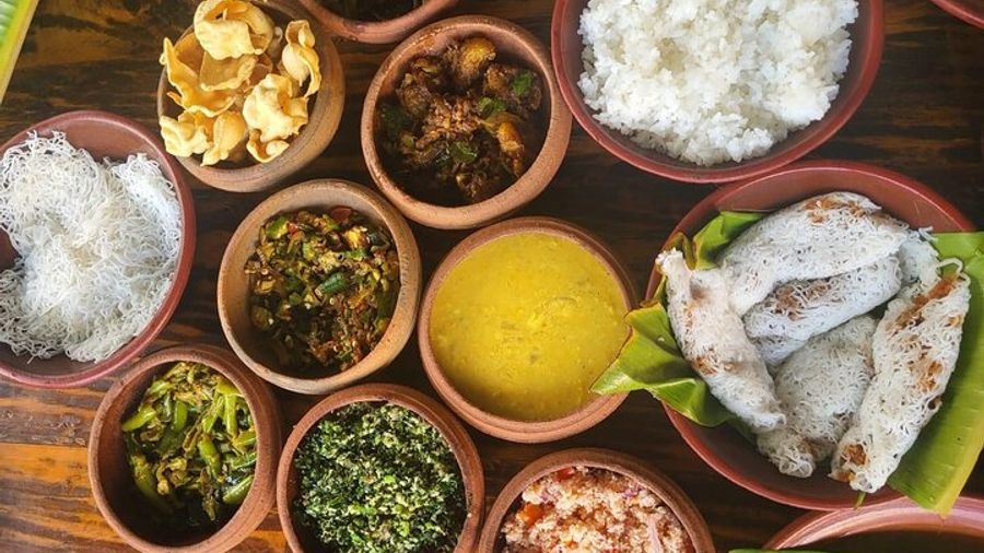 Organic Cooking Class sigiriya home Kitchen(Kumara & family)