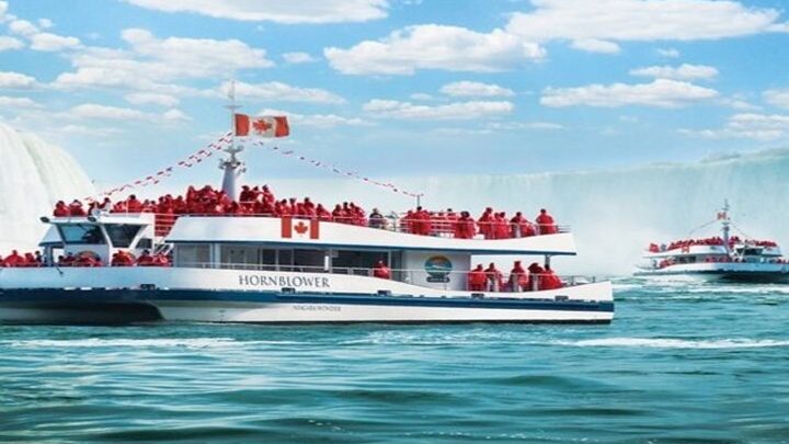 Niagara Falls Small-Group Tour With Hotel Transfers & Boat Cruise