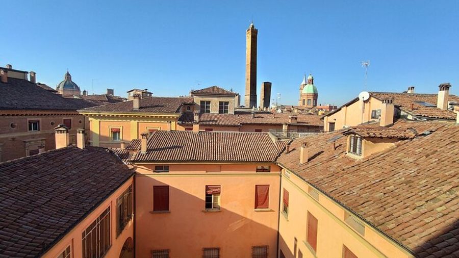 Best of Bologna in one day : Food, architecture, art and history