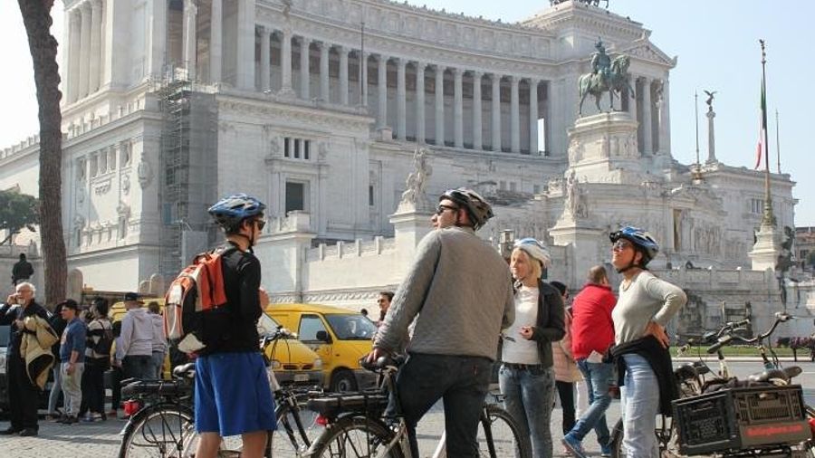 Rome Highlights By Electric Bicycle Private Tour
