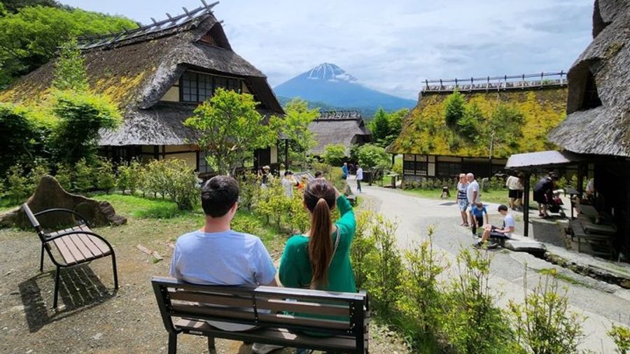 Private Tour of Mount Fuji with English speaking driver
