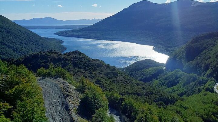 Escondido and Fagnano Lakes Tour with Breakfast in Stay