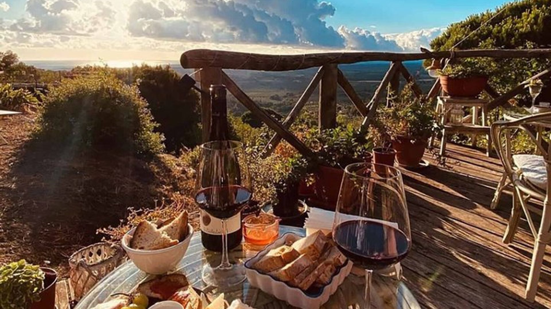 Glamping In The Beautiful Tuscan Countryside