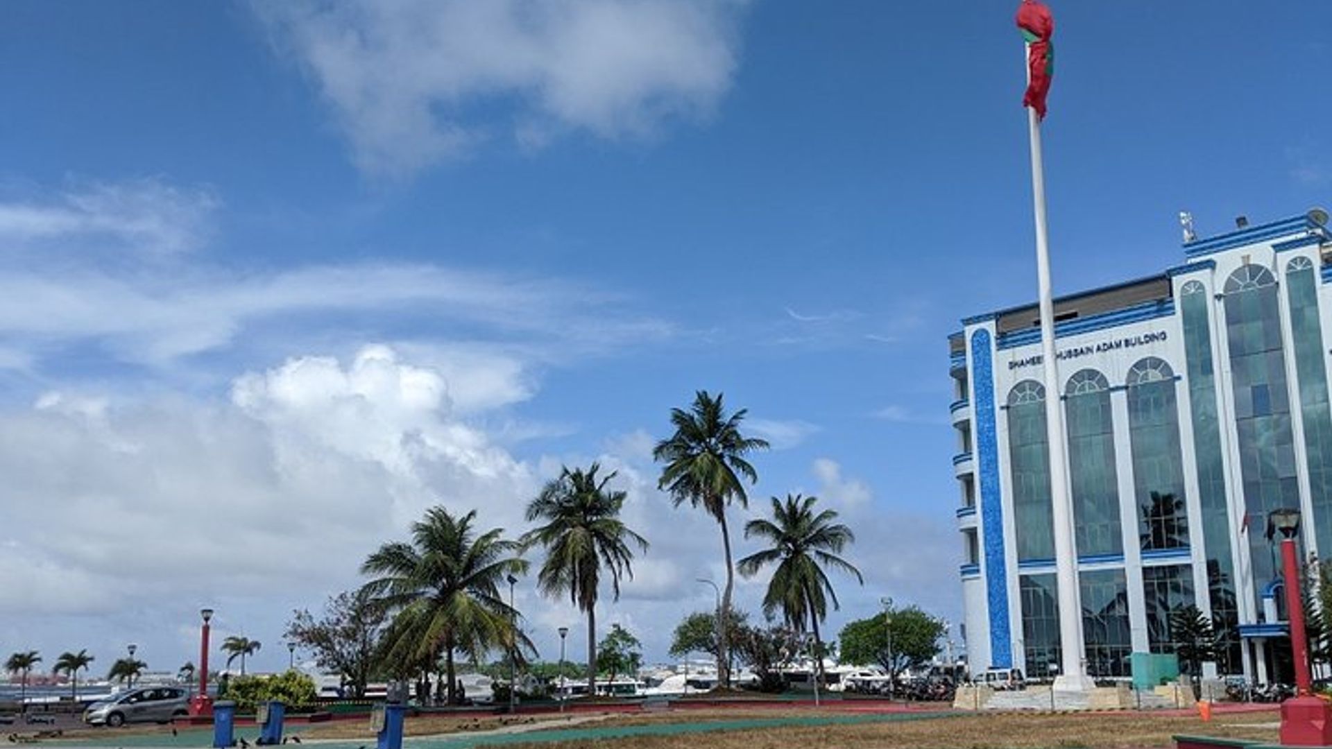Male' guided walking tour - 3h