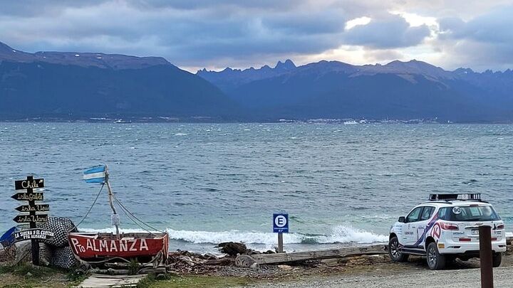 Centolla and Puerto Almanza route from Ushuaia