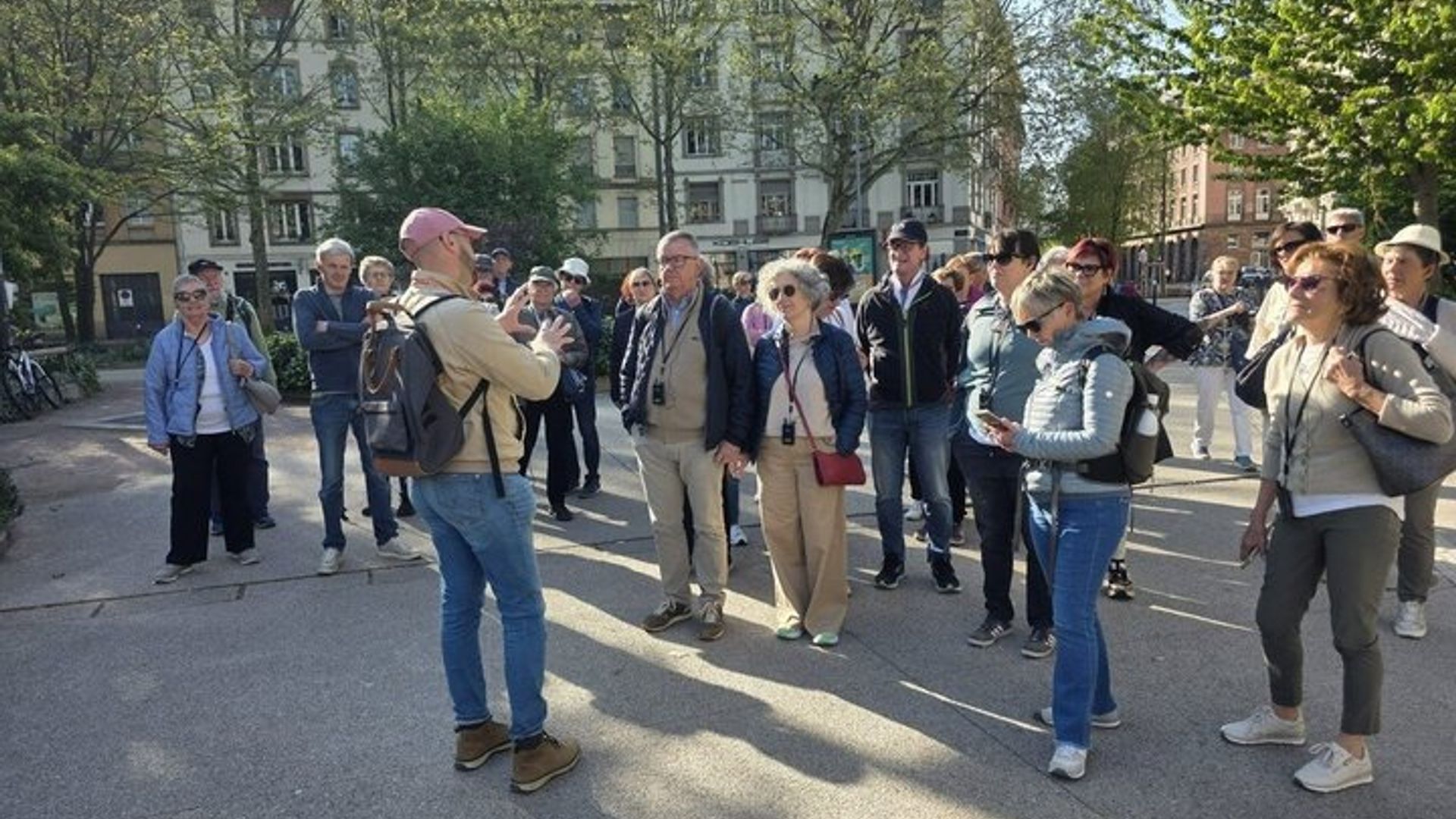 Visite guidée à pied en petit groupe de la Grande Île de Strasbourg : histoire