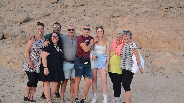 Hurghada: Safari 4x4 Jeep, Camel Ride, Dinner & Star Watching