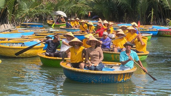 Hoi An Eco Cooking Class with Basket Boat Tour
