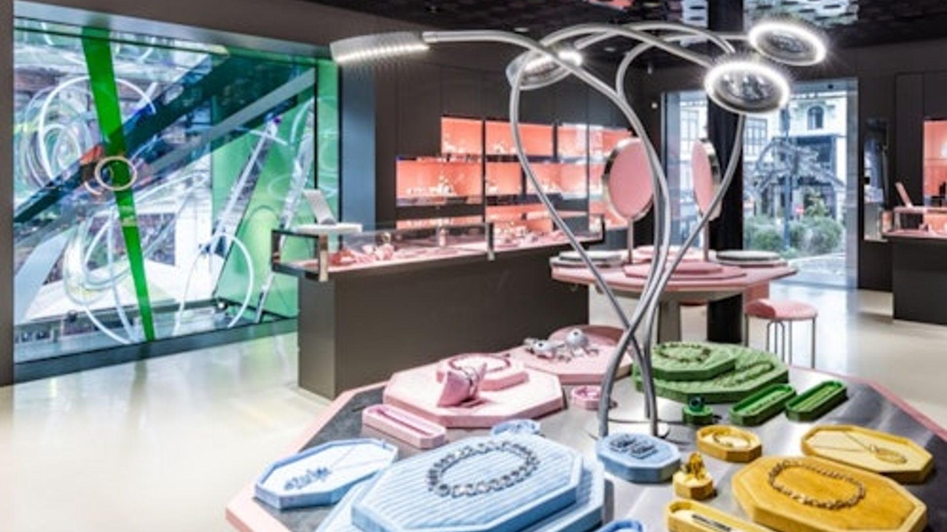 Swarovski Crystal Worlds Shopping Experience Tour with Champagne & Gift