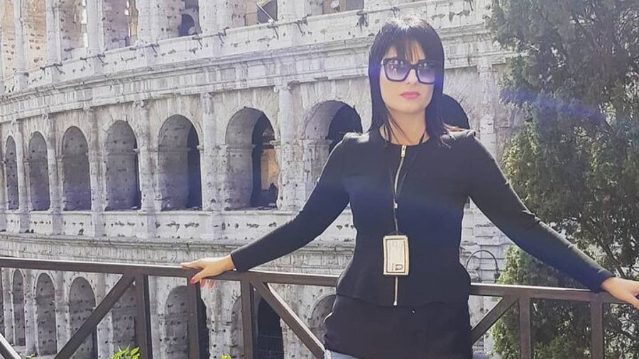 Tour of the main attractions of ancient and modern Rome.