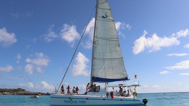 Best Sailing Catamaran, Beach and Snorkel - Cruise Ship Friendly