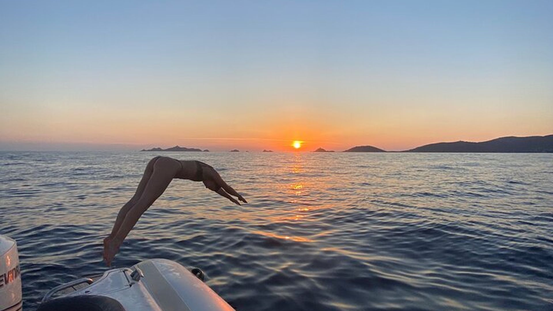 Corsica Sanguinary Islands Sunset Cruise With Aperitif