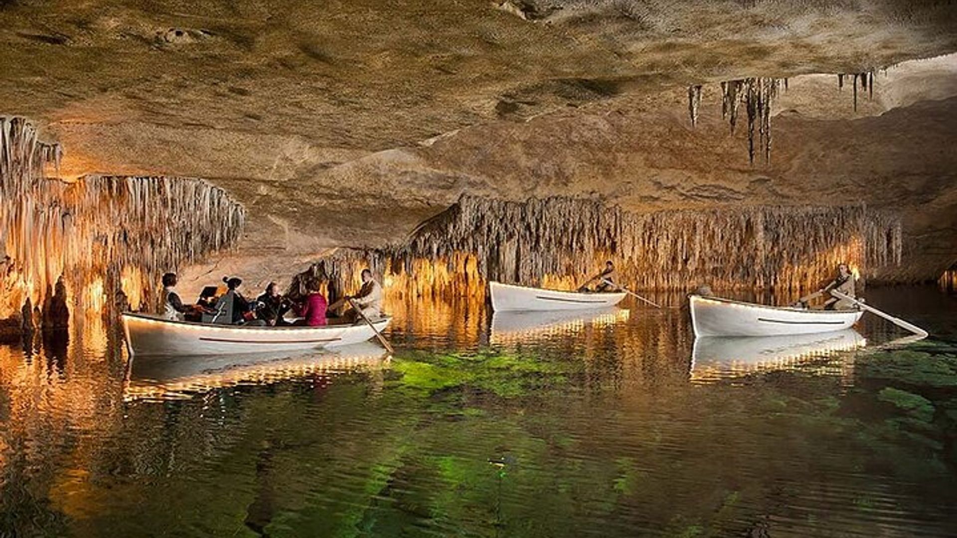 Half-day trip to the Drach Caves