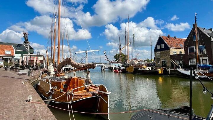 Amsterdam private tour to windmills, cheese farm and villages